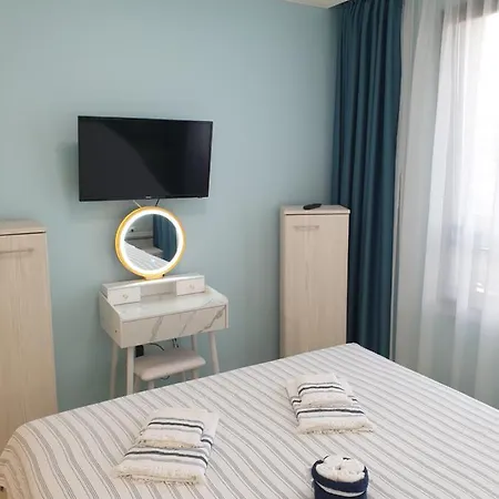 Alexander In Kavaci Beach, Apartment